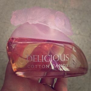 •NWOT•Delicious COTTON CANDY 🍭